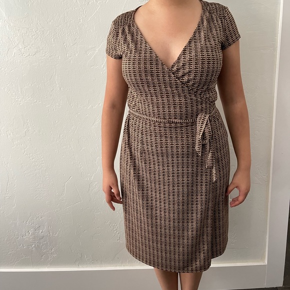 LOFT Brown Wrap Dress - Picture 1 of 13